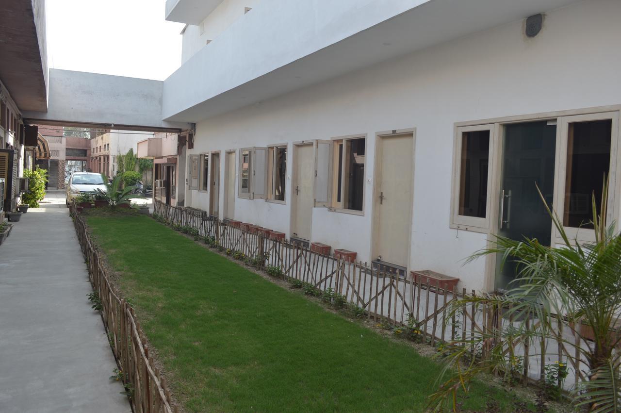 Hotel Palace Amritsar Eksteriør bilde